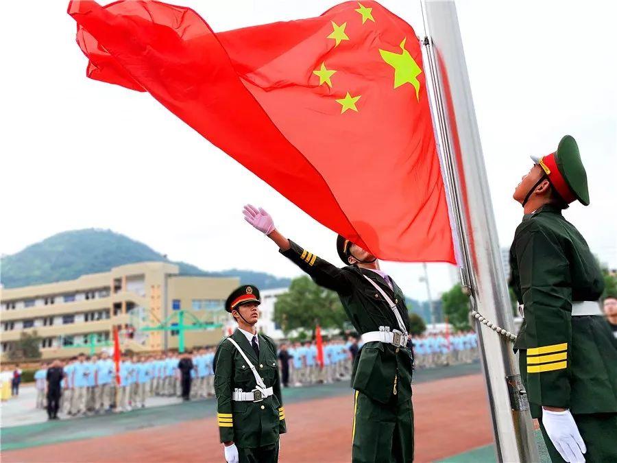 小猫钓鱼游戏龙王版有船